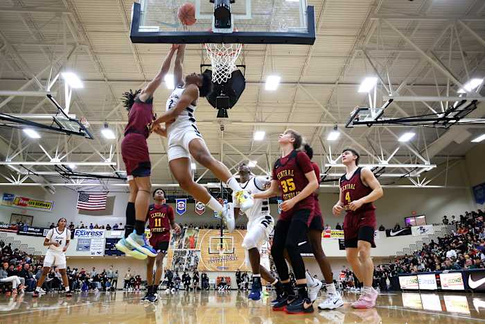 Sierra Canyon Central Catholic Les Schwab Invitational Soobum Im 72